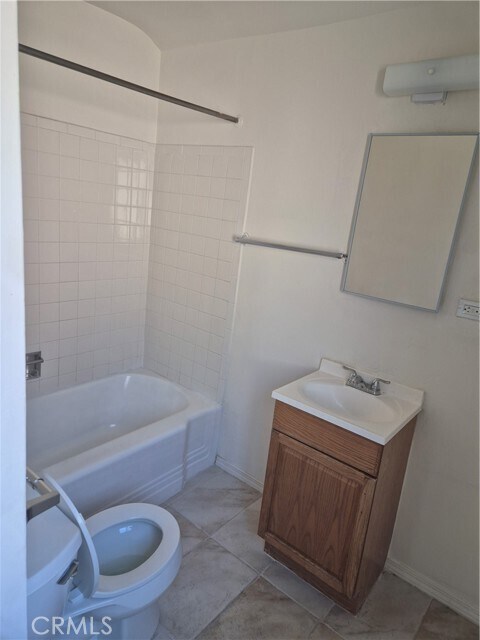 Foto del edificio - 118 Fano St