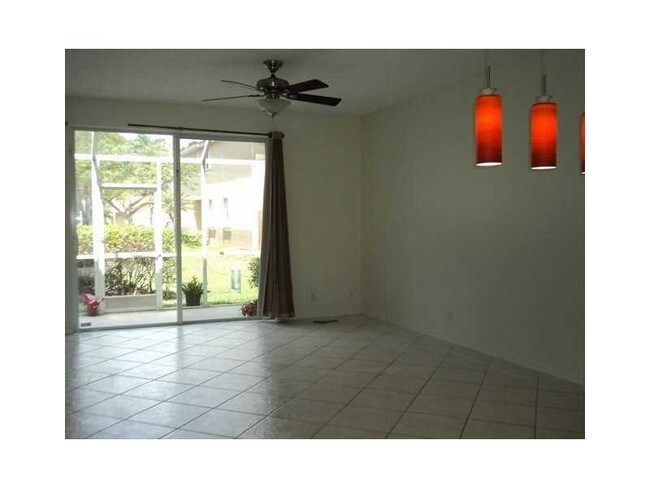 Foto del edificio - 3955 San Simeon Ln