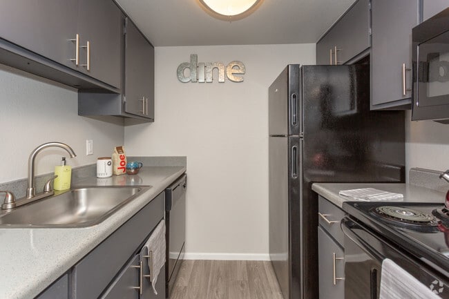 A1U - 1B/1B - Kitchen - Sun Wood Senior Apartments