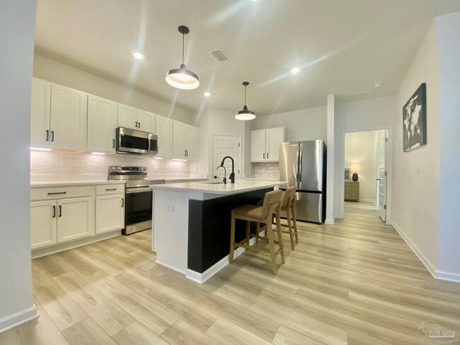 Building Photo - 9668 Sagewood Dr