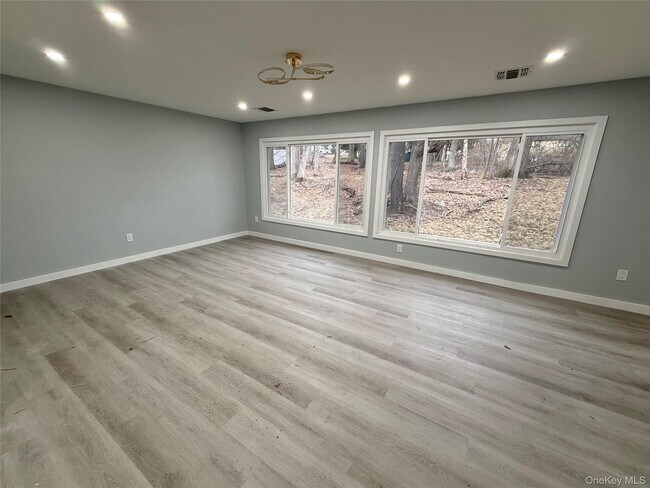 Foto del edificio - 51 Wileman Ave