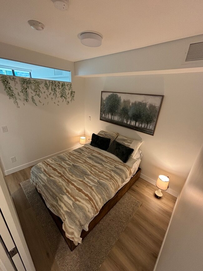 Building Photo - 1488 Bertram St