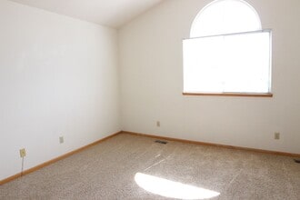 Building Photo - 442 Dunne Dr