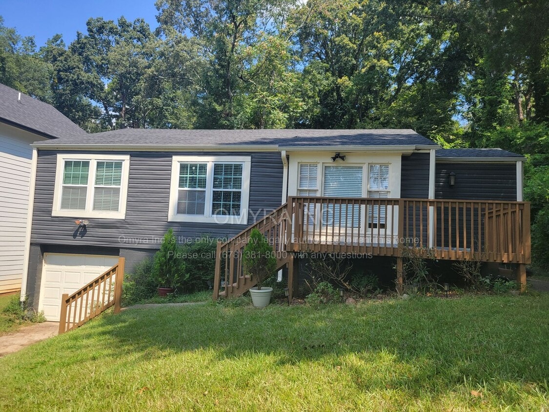 Foto principal - Beautiful 3 Bedroom House in Atlanta!