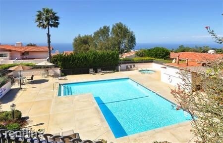 Foto principal - 3 br, 3 bath House - 6 Peartree Ln