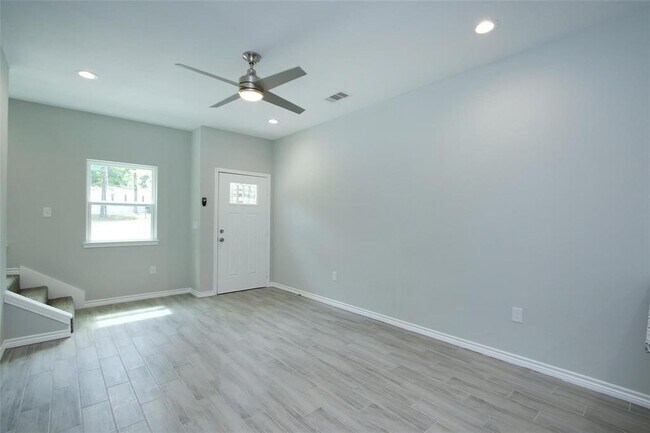 Foto del edificio - 923 Timberglen Ct