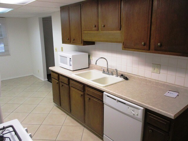 Foto del edificio - 203 S Regency Dr