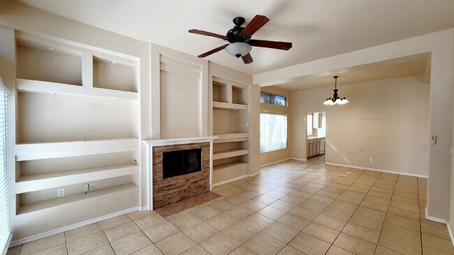Foto del edificio - 7524 Holloran Ct