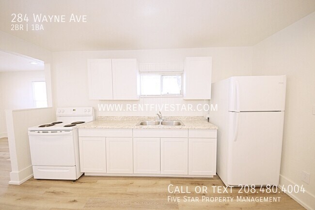 Building Photo - Charming 2 Bedroom 1 Bathroom Home, Pets N...