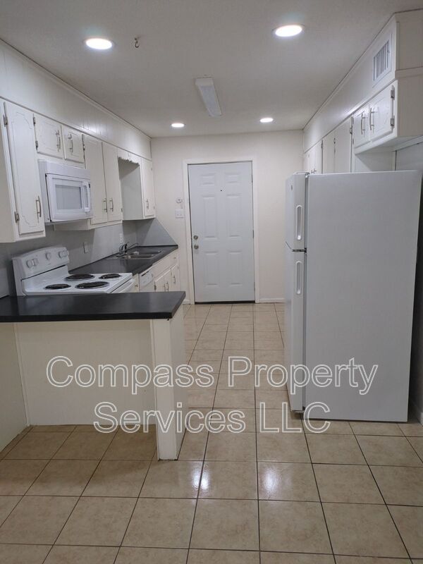 Foto del edificio - 3019A McFerrin Ave