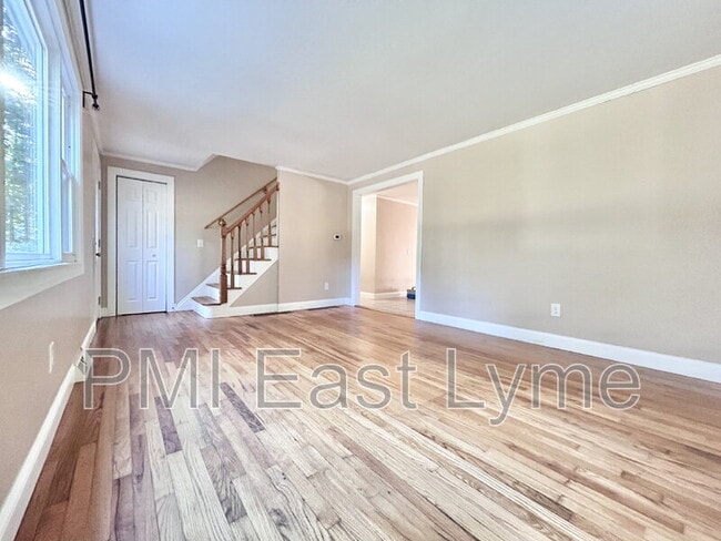 Foto del edificio - 39 Virginia Rd