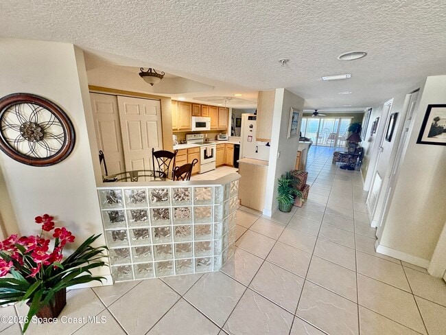 Building Photo - 701 Solana Shores Dr