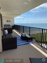 Building Photo - 10044 S Ocean Dr