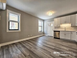 Building Photo - 3939 N Janssen Ave