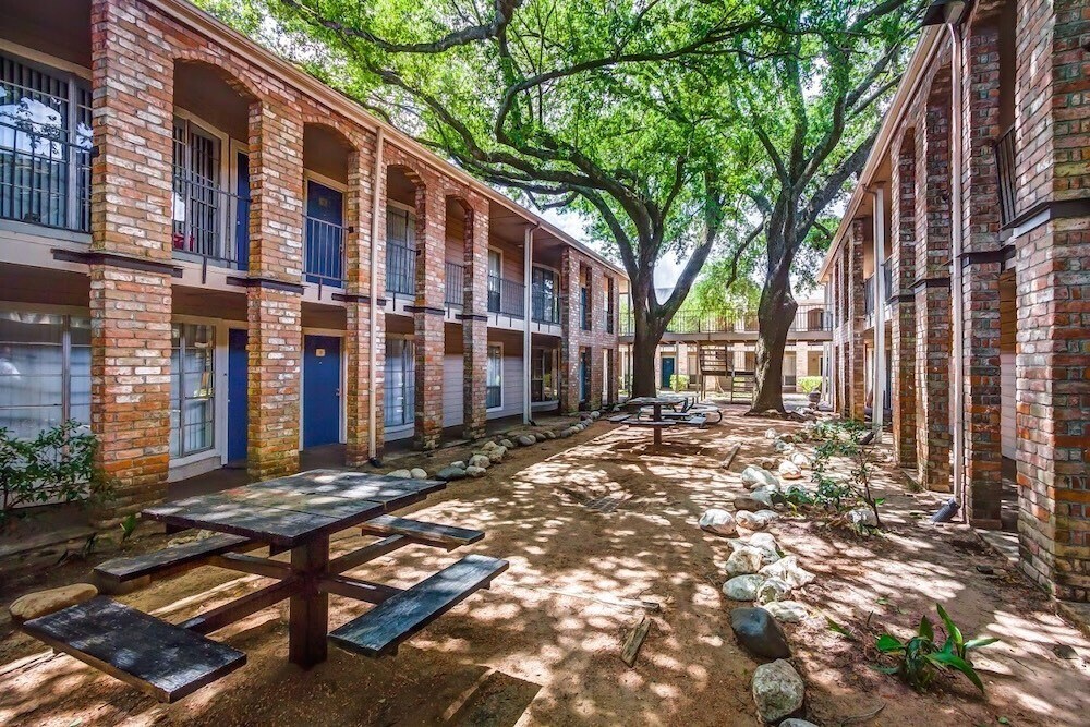 Foto principal - 480 W Parker Rd