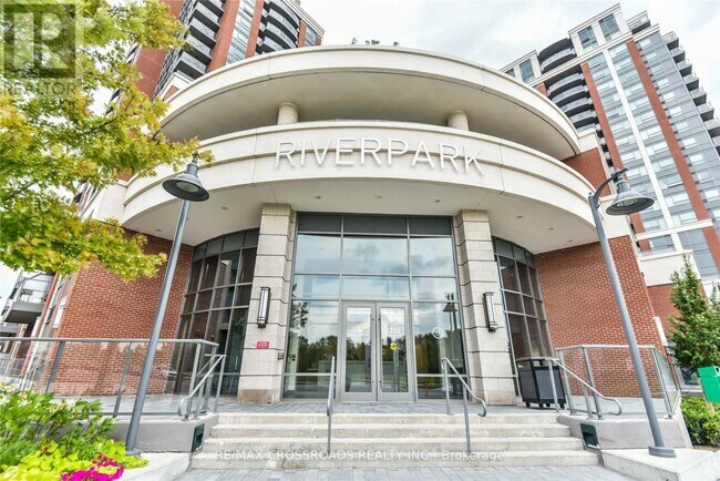 Photo du bâtiment - 8200-8200 Birchmount Rd