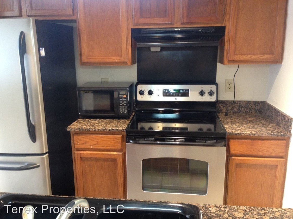 Building Photo - 6810 Deatonhill Dr
