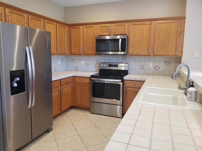 Foto del edificio - 3027 N Evergreen Cir