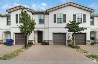 Building Photo - 1010 Willow Pl