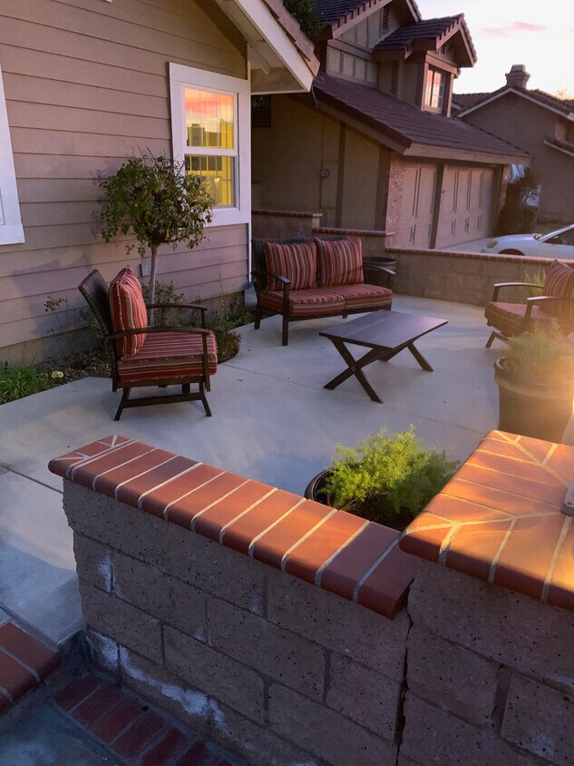 Foto del edificio - Day Lily Duplex