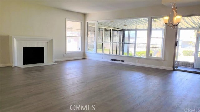 Foto del edificio - 24500 University Ave