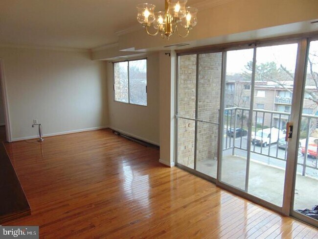 Foto del edificio - 12703 Dara Dr