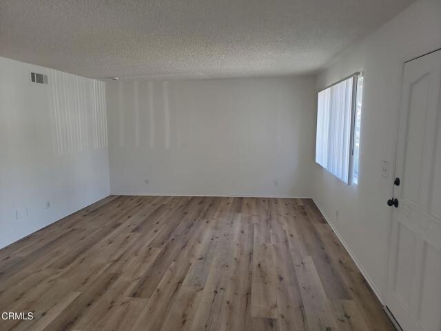 Building Photo - 2571 Sextant Ave