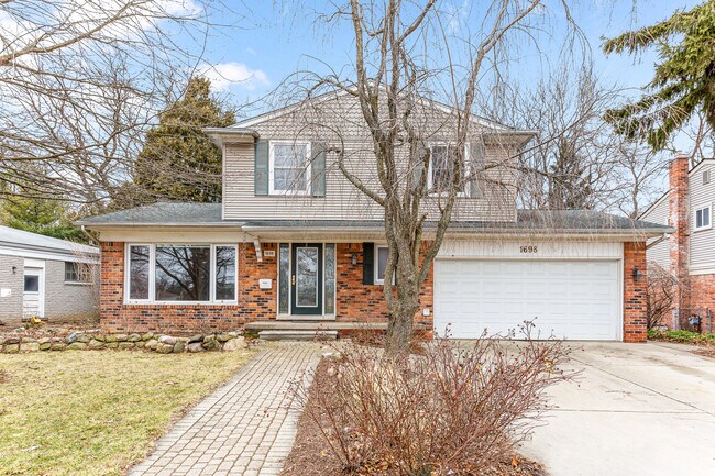 Foto del edificio - 1698 Lexington St