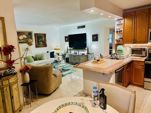 Foto del edificio - 1150 NW 30th Ct