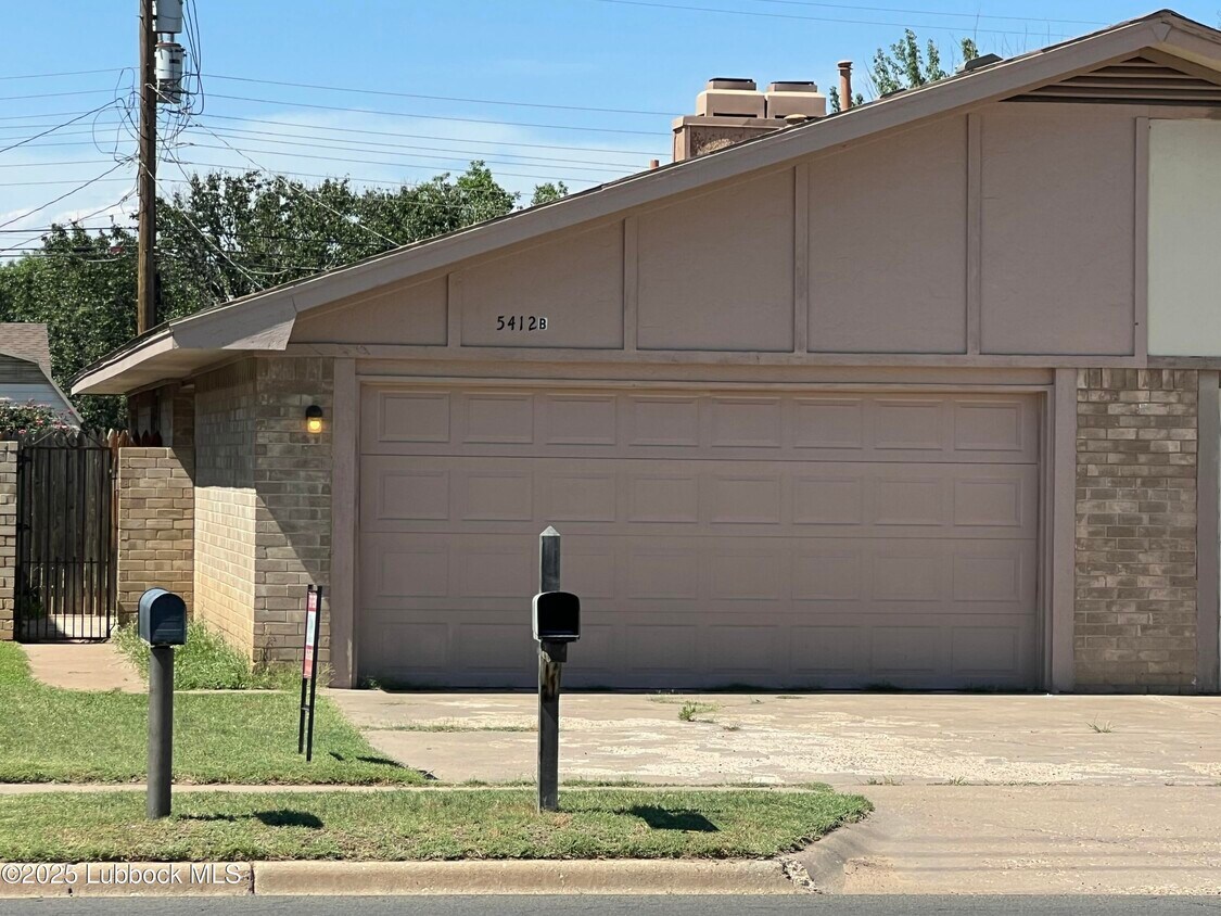 Foto principal - 5412 34th St