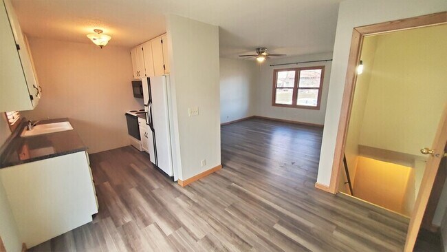 Foto del edificio - 6235 Langdon Ave SW