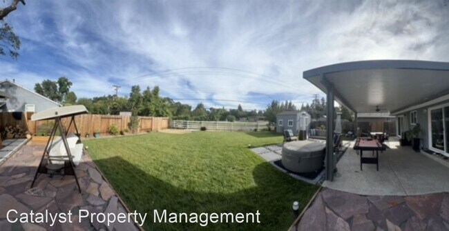 Building Photo - 3 br, 1 bath House - 2024 Maryal Dr