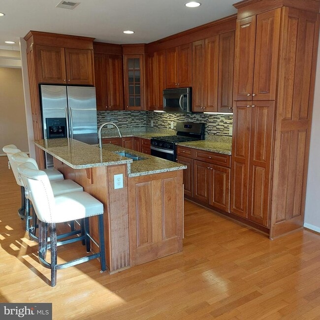 Foto del edificio - 12251 Roundwood Rd