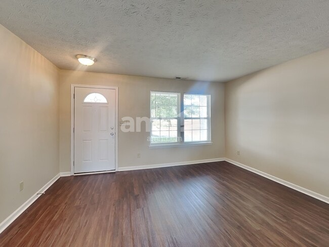 Building Photo - 10660 Brighton Knoll Pky N