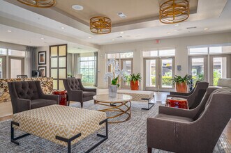 Lobby - Grove at Wilcrest