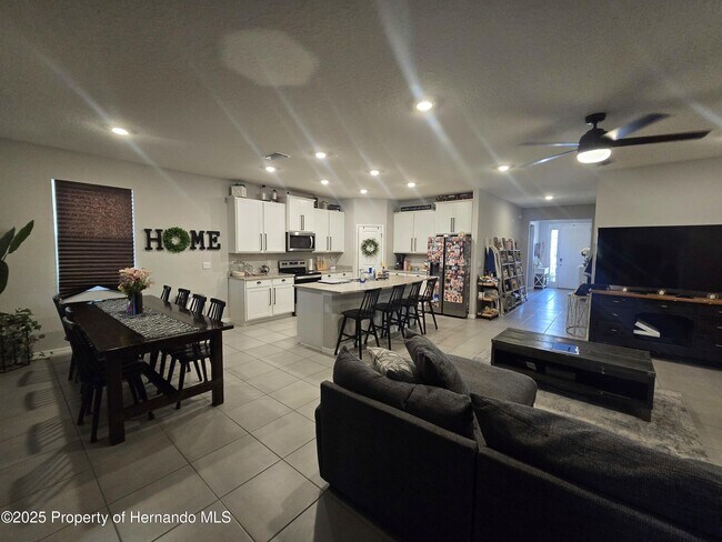 Foto del edificio - 11370 Timber Grv Ln