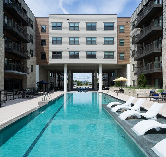 Foto del edificio - Alexan Lower Greenville