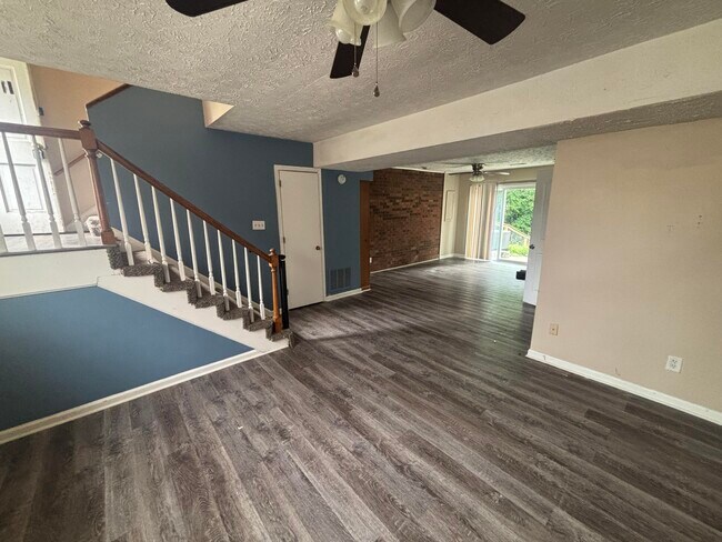 Foto del edificio - 3697 Crosby Dr