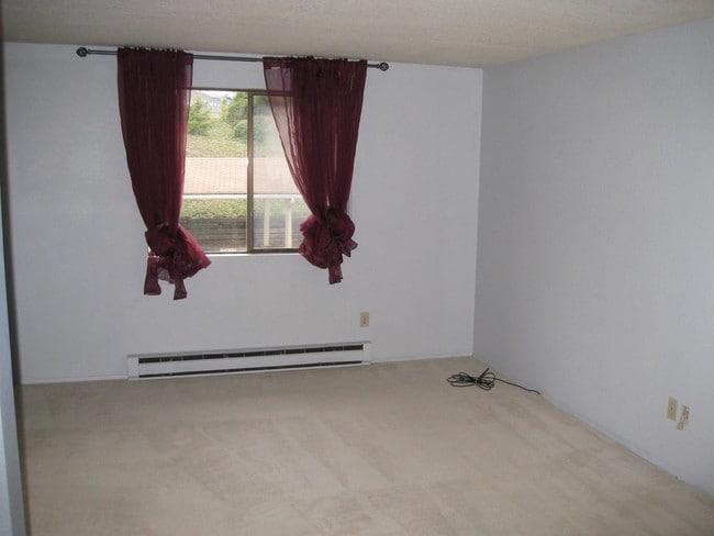 Building Photo - 1301 S Puget Dr