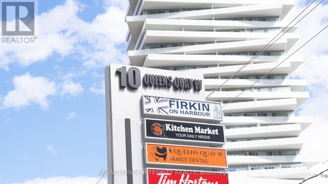 Photo du bâtiment - 10 Queens Quay W