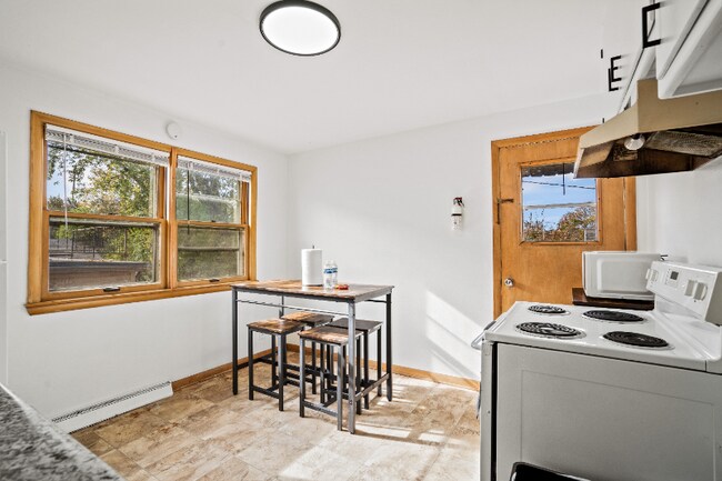 Foto del edificio - 415 S 86th St