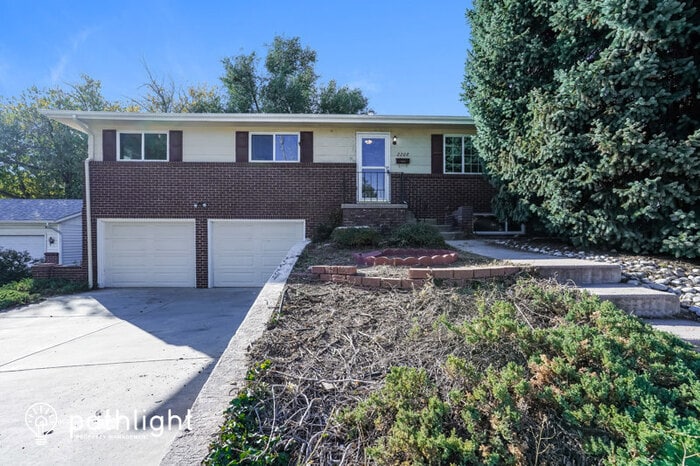 Primary Photo - 2208 Warwick Lane, Colorado Springs, CO, 8...