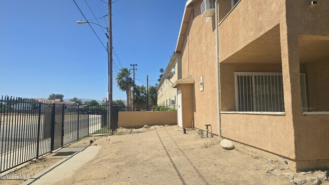 Foto del edificio - 38551 10th St E