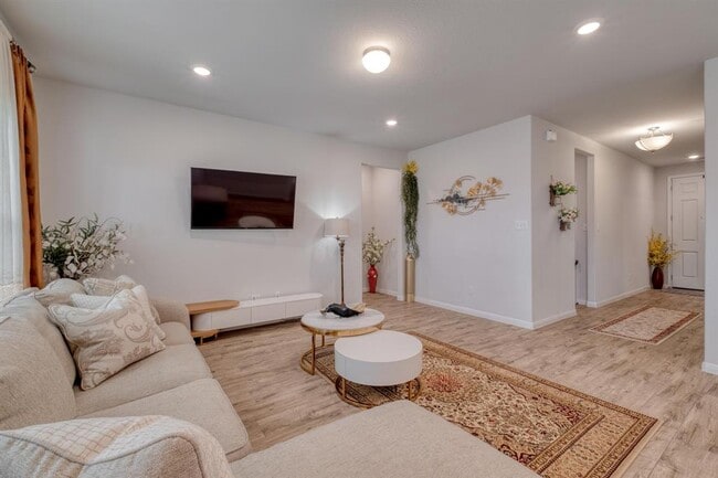 Foto del edificio - 19425 Forman Dr