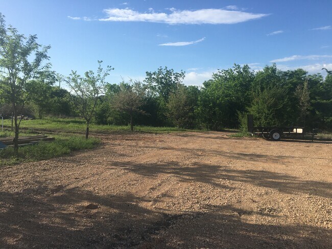 Graveled RV spot to park your RV or tiny house! - 381 Private Road 4219