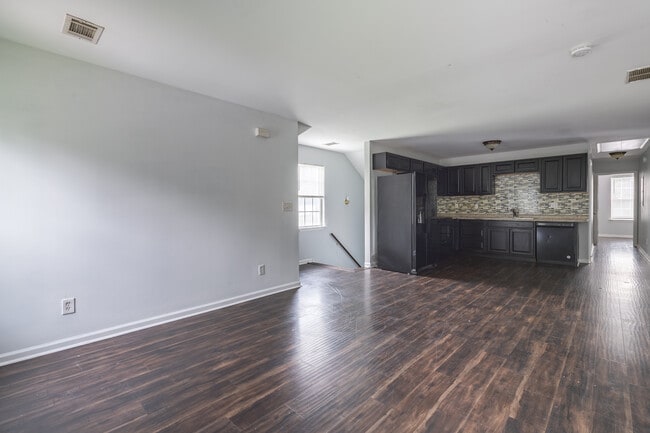 Building Photo - 1607 Ralph David Abernathy Blvd SW