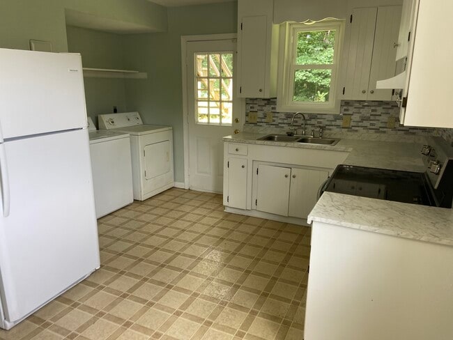 Photo - Deer Creek Apartment