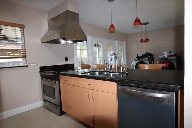 Foto del edificio - 6713 Kingsmoor Way