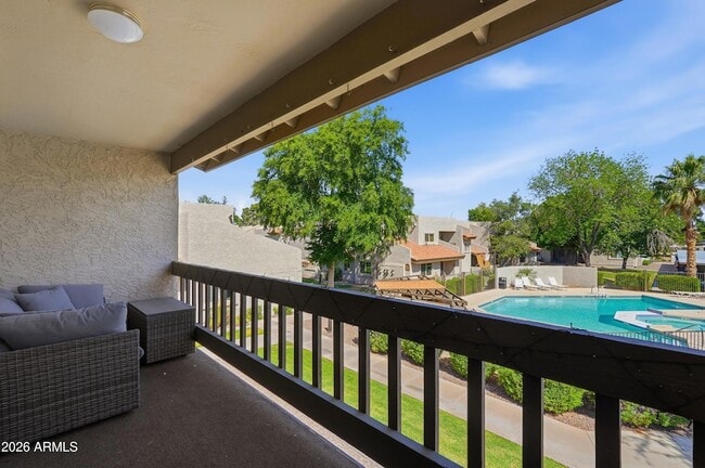 Building Photo - 520 N Stapley Dr