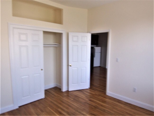 Building Photo - 57 Sip Ave